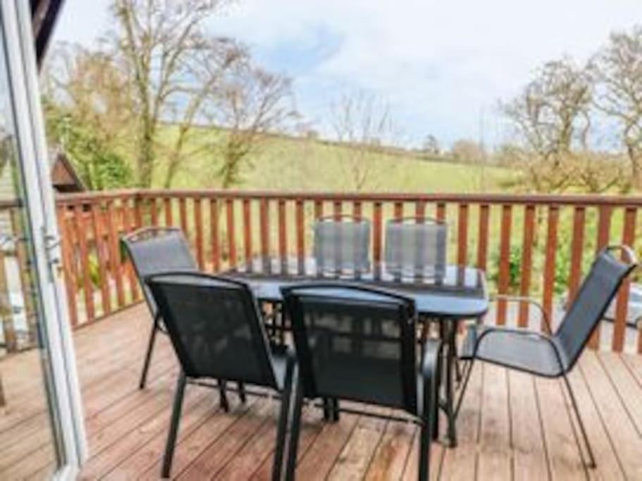 3 Bedroom Lodge With Hot Tub On Lovely Quiet Holiday Park In Cornwall Gunnislake Buitenkant foto